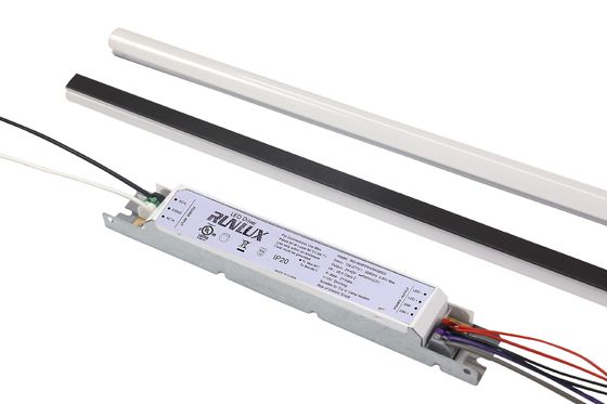 SMD LED 광원 2ft 4ft 8ft 150Lm/W PC 렌즈 자석 LED 선형 리모프트 키트 라이트
